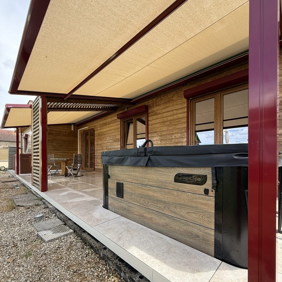 Store Marquises sur mesure motorisés